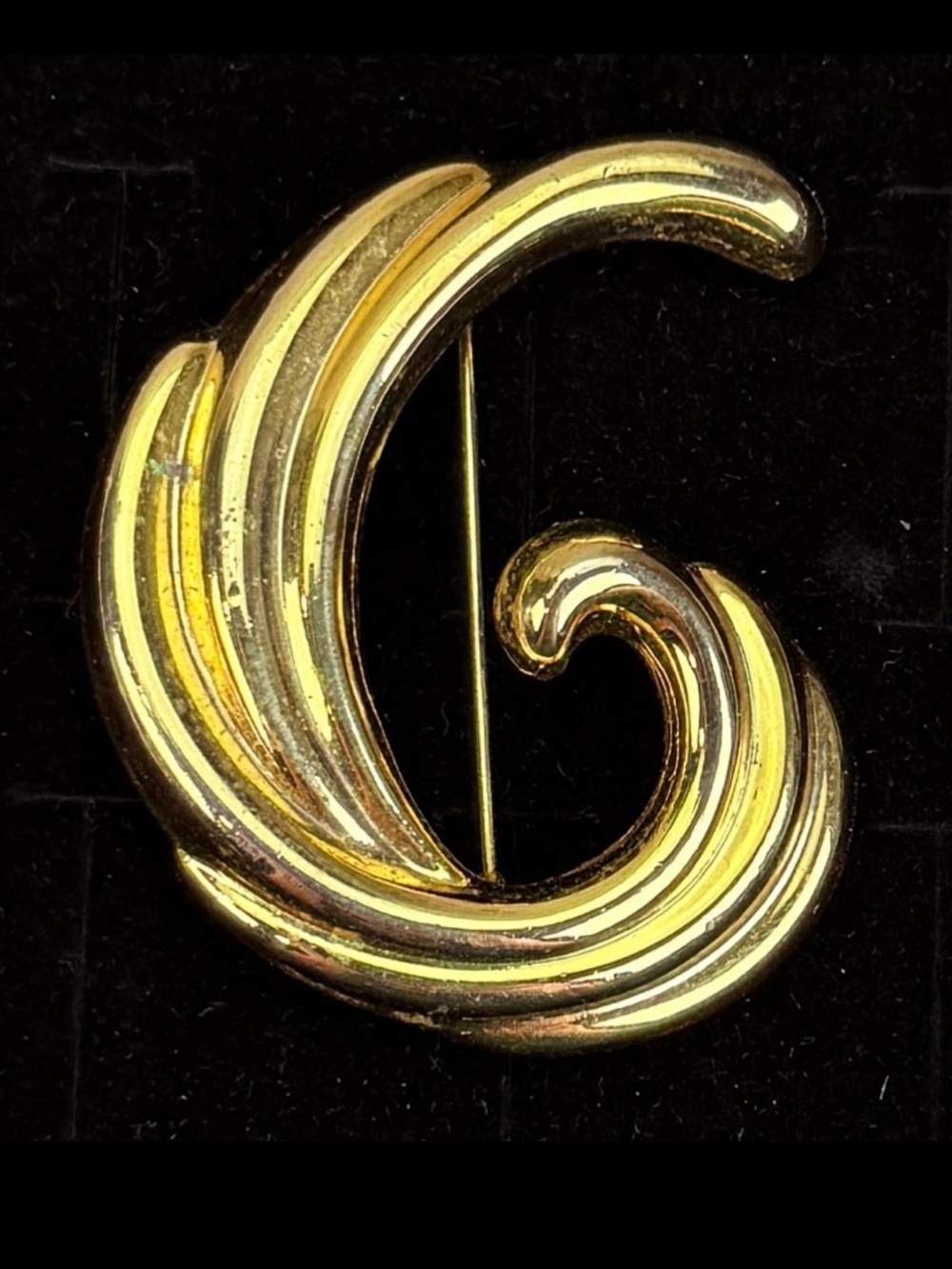 Vintage Goldtone Weighted Swirl Brooch